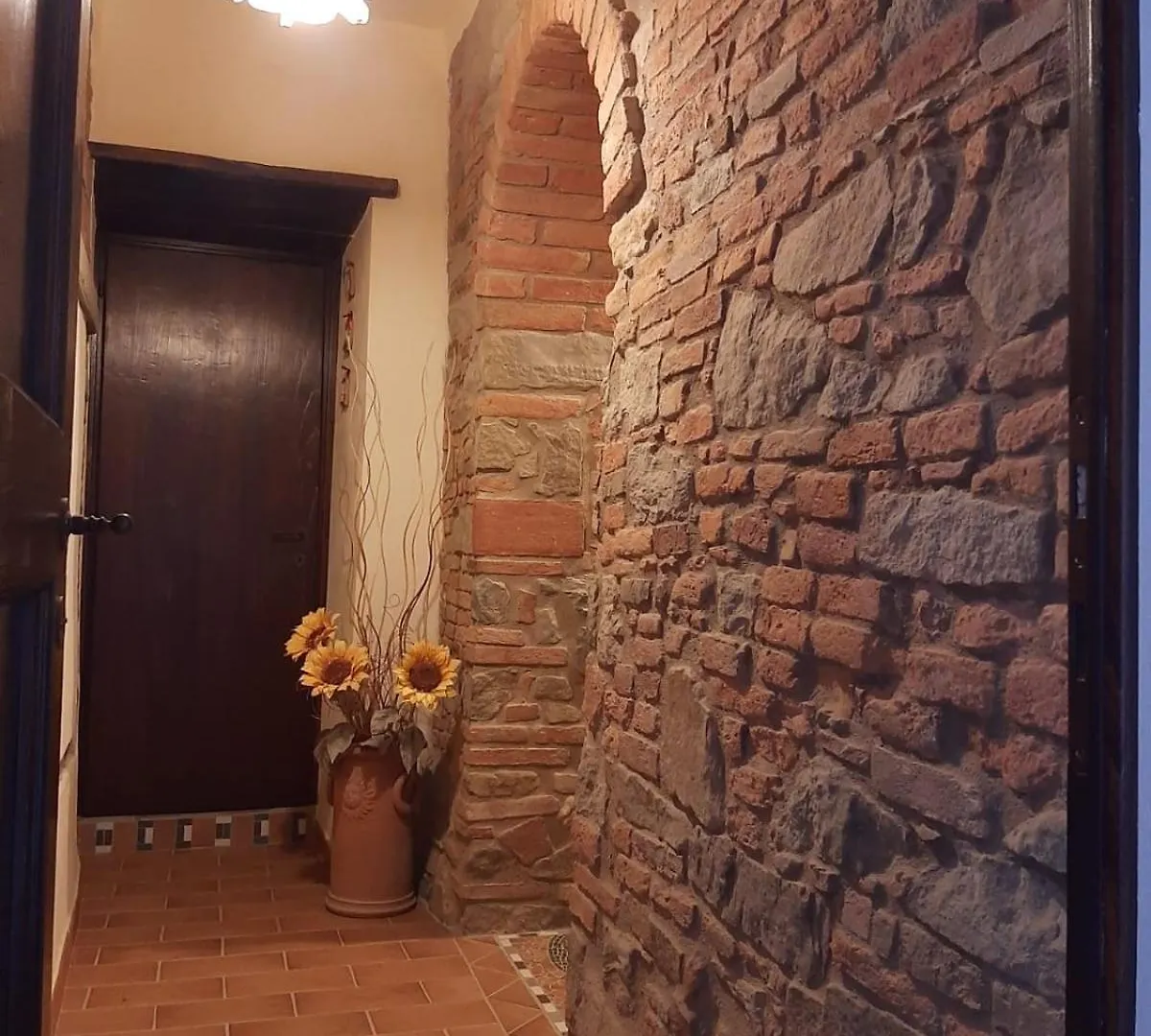 Casa Del Nonno Bingheri - La Cantina Cortona Italy
