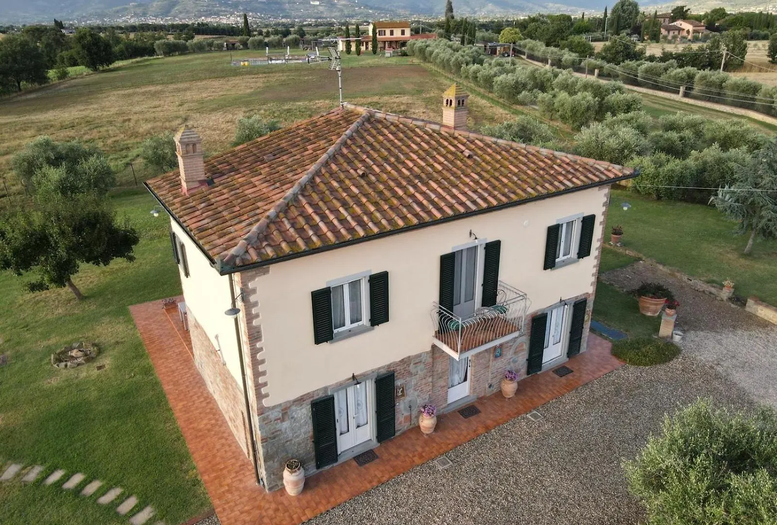 Casa Del Nonno Bingheri - La Cantina contacts